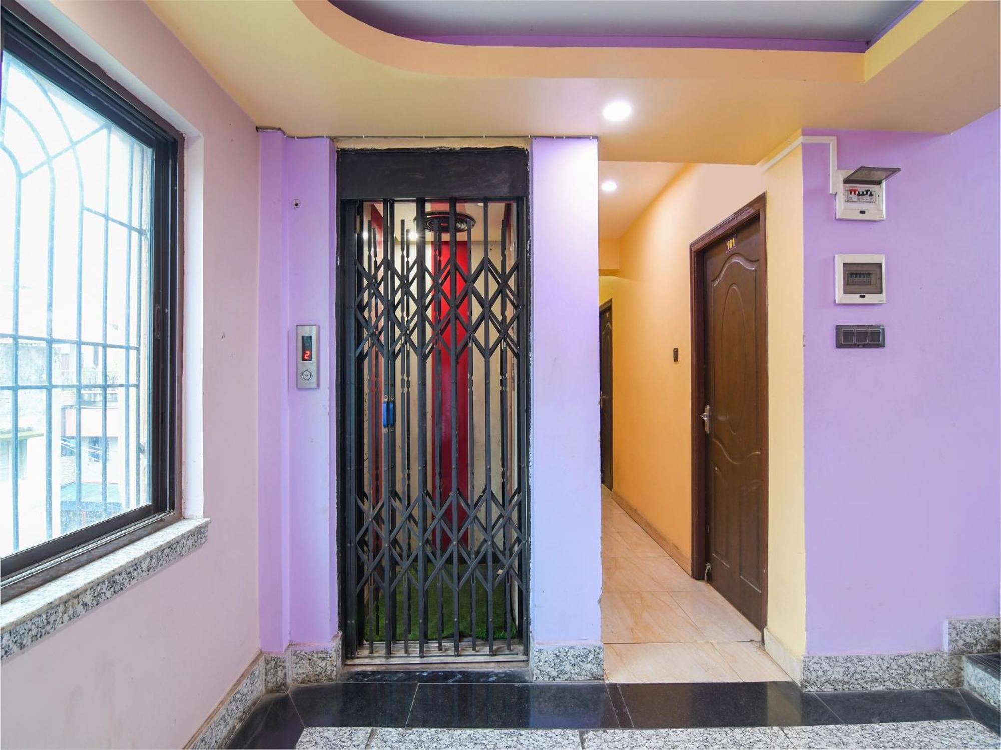 Oyo Flagship Hotel Red Velvet Hugli-Chinsurah Exteriér fotografie