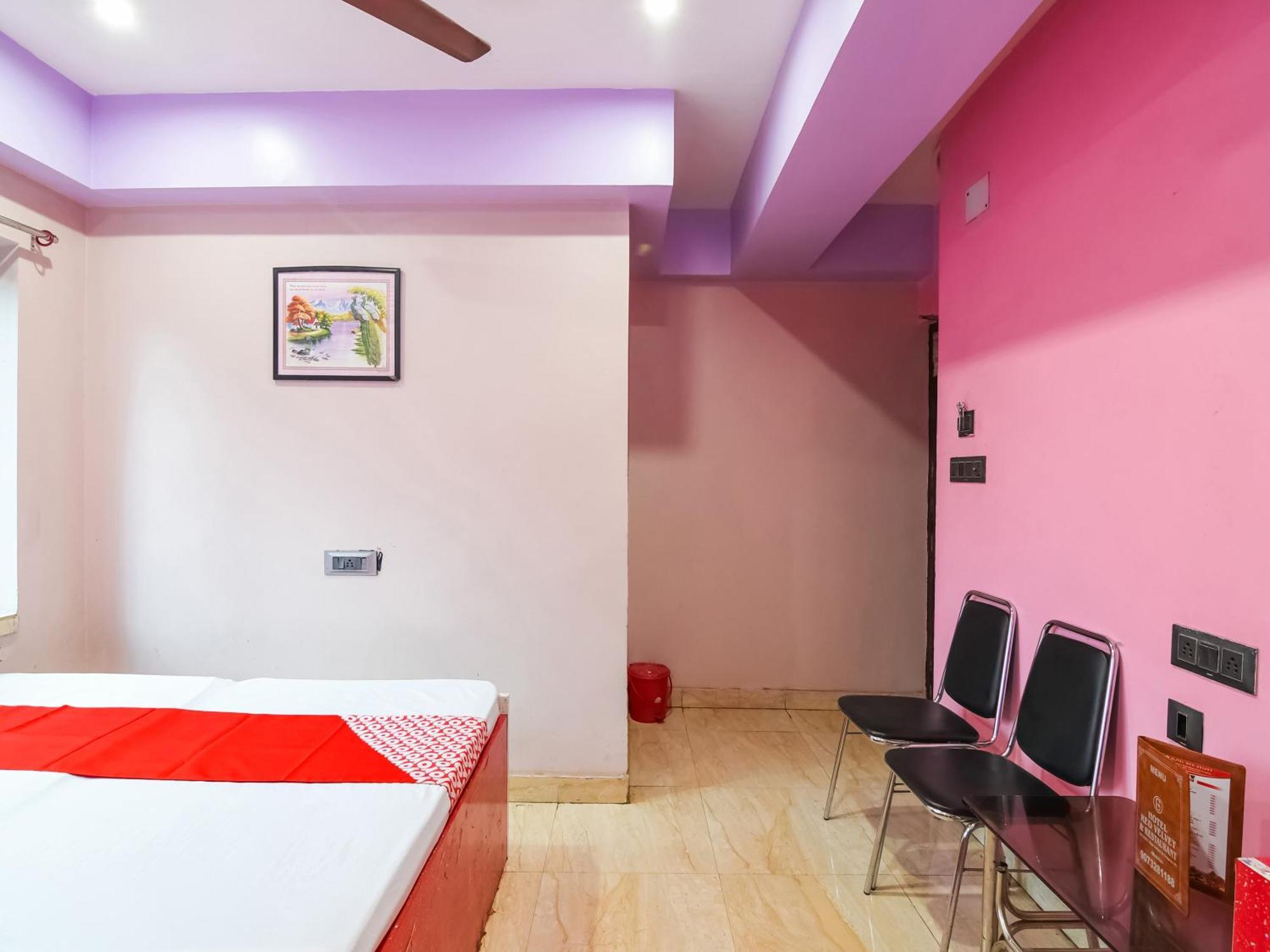 Oyo Flagship Hotel Red Velvet Hugli-Chinsurah Exteriér fotografie