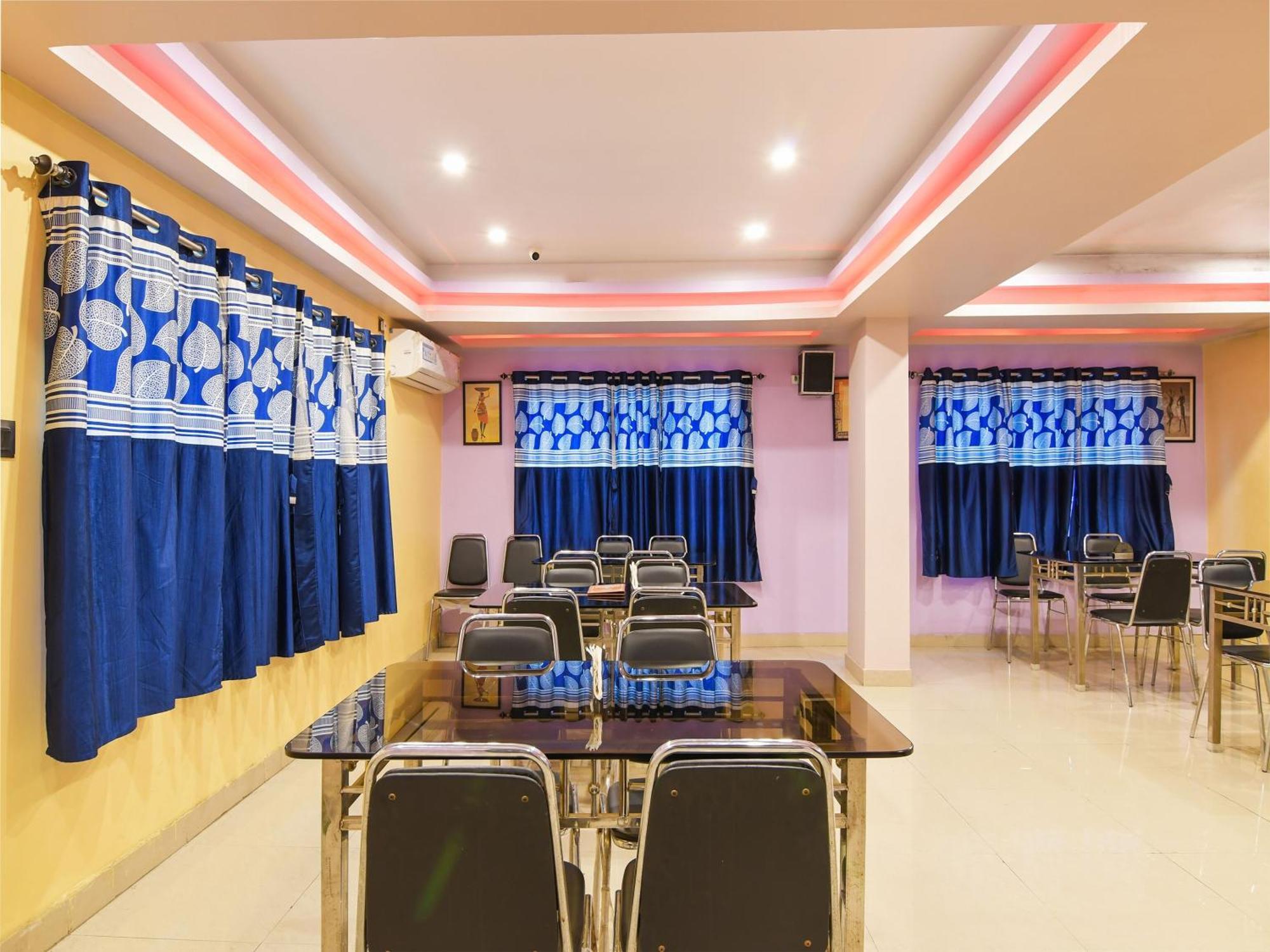 Oyo Flagship Hotel Red Velvet Hugli-Chinsurah Exteriér fotografie
